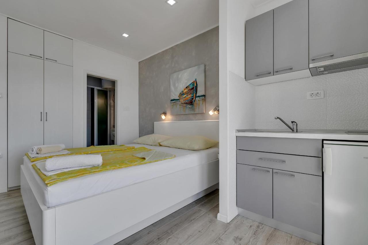 Apartments Zorica Тучепи Экстерьер фото
