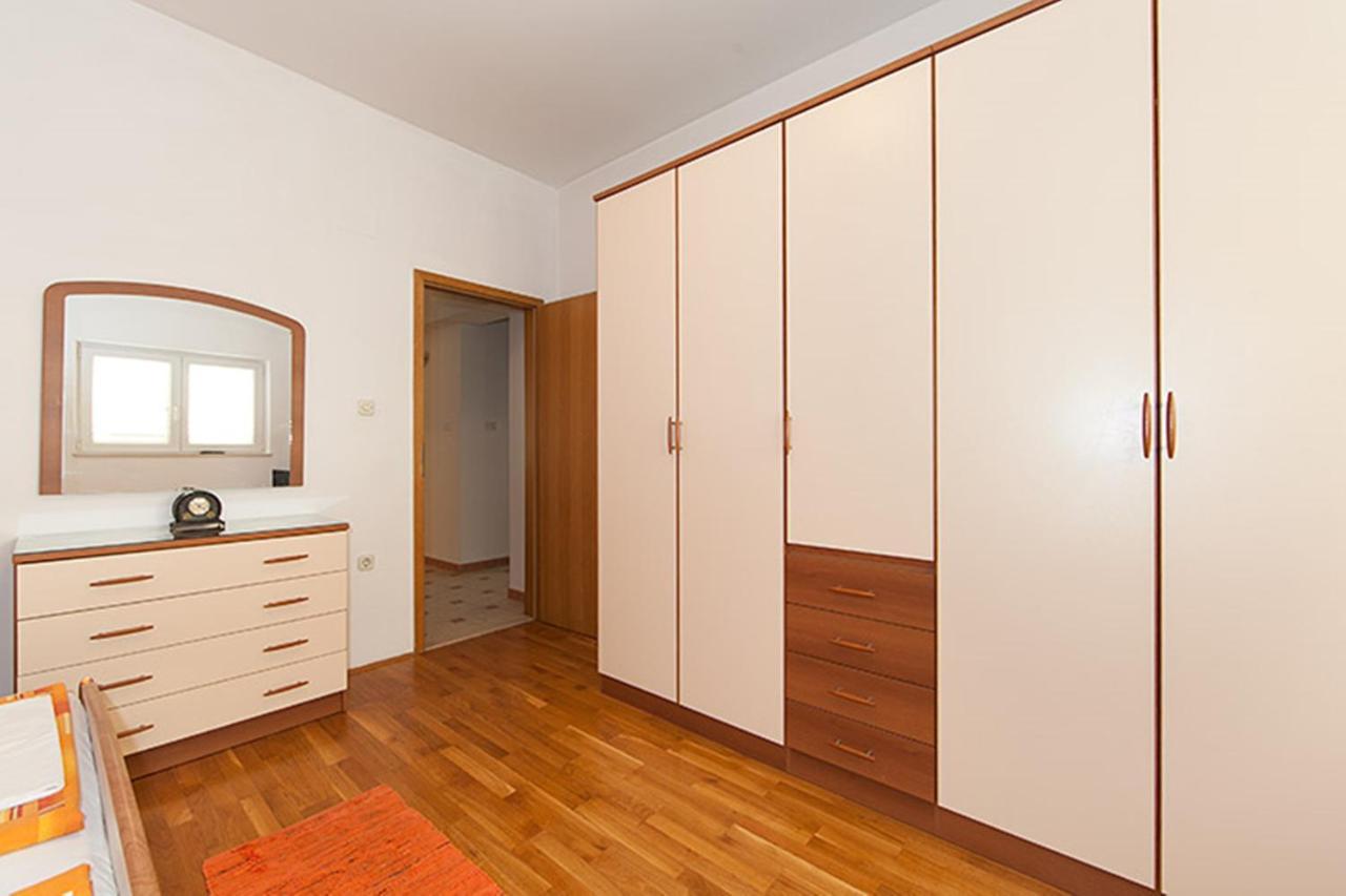 Apartments Zorica Тучепи Экстерьер фото